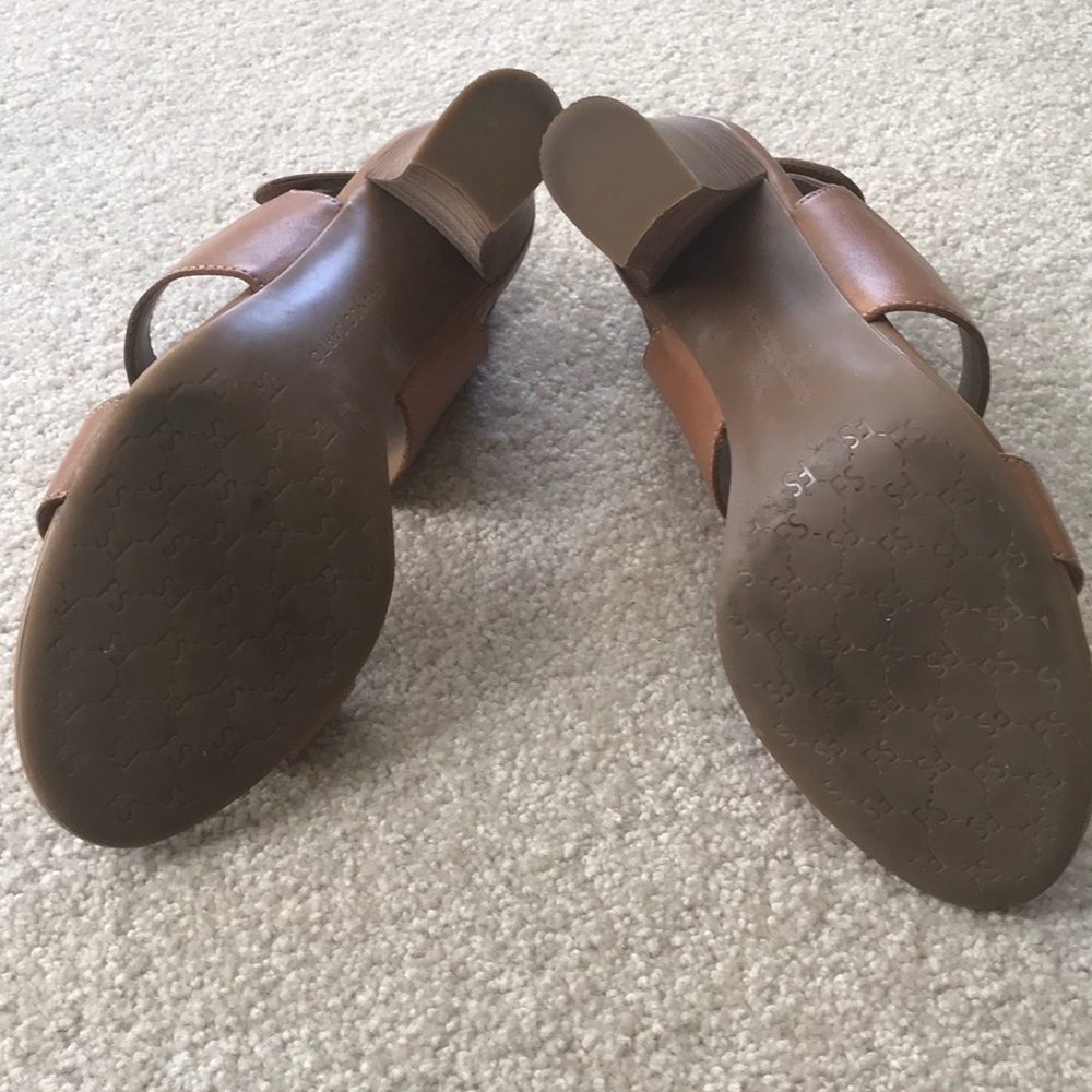 Sandals - Picture 3 of 7
